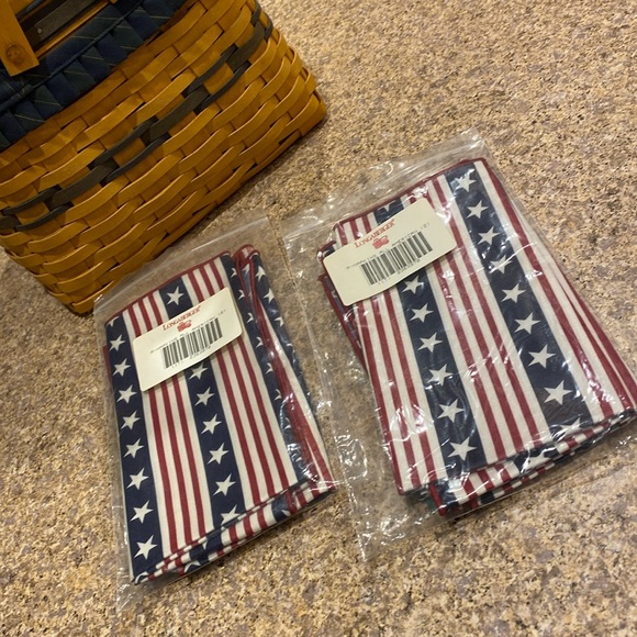 Longaberger 4 All American Fabric Napkins Stars Stripes 2 Packs of 2 Napkins - Picture 1 of 12